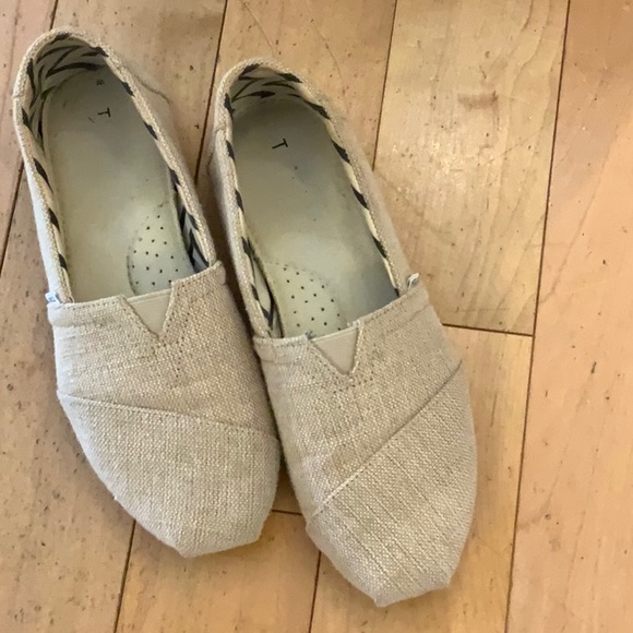 Toms Natural Woven Slip-On Shoes - Picture 2 of 6